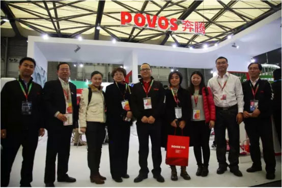 AWE展区迎来 中国家电协会副理事长王雷(图1)