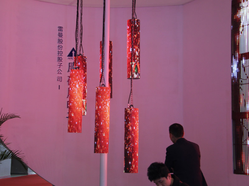 LED圆柱屏