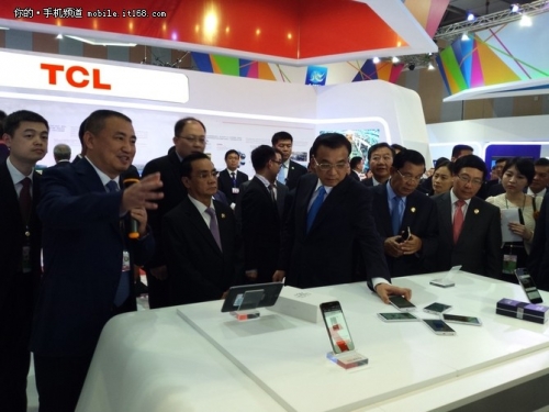 TCL亮相澜湄国家合作展 手机获总理点赞