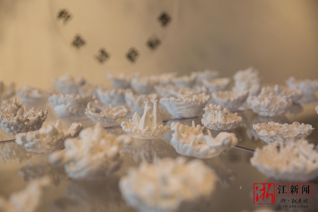 无与伦比抽象美，艺术家的抽象作品展览值得看(图3)