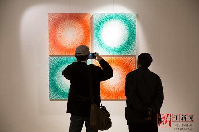 无与伦比抽象美，艺术家的抽象作品展览值得看(图6)