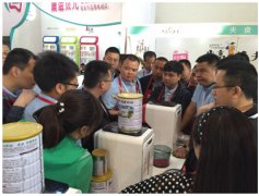 婴萌冲奶机Milking京正·孕婴童展大获成功