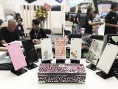 初上陶瓷手机引爆全球 并受邀参加香港国际电子展