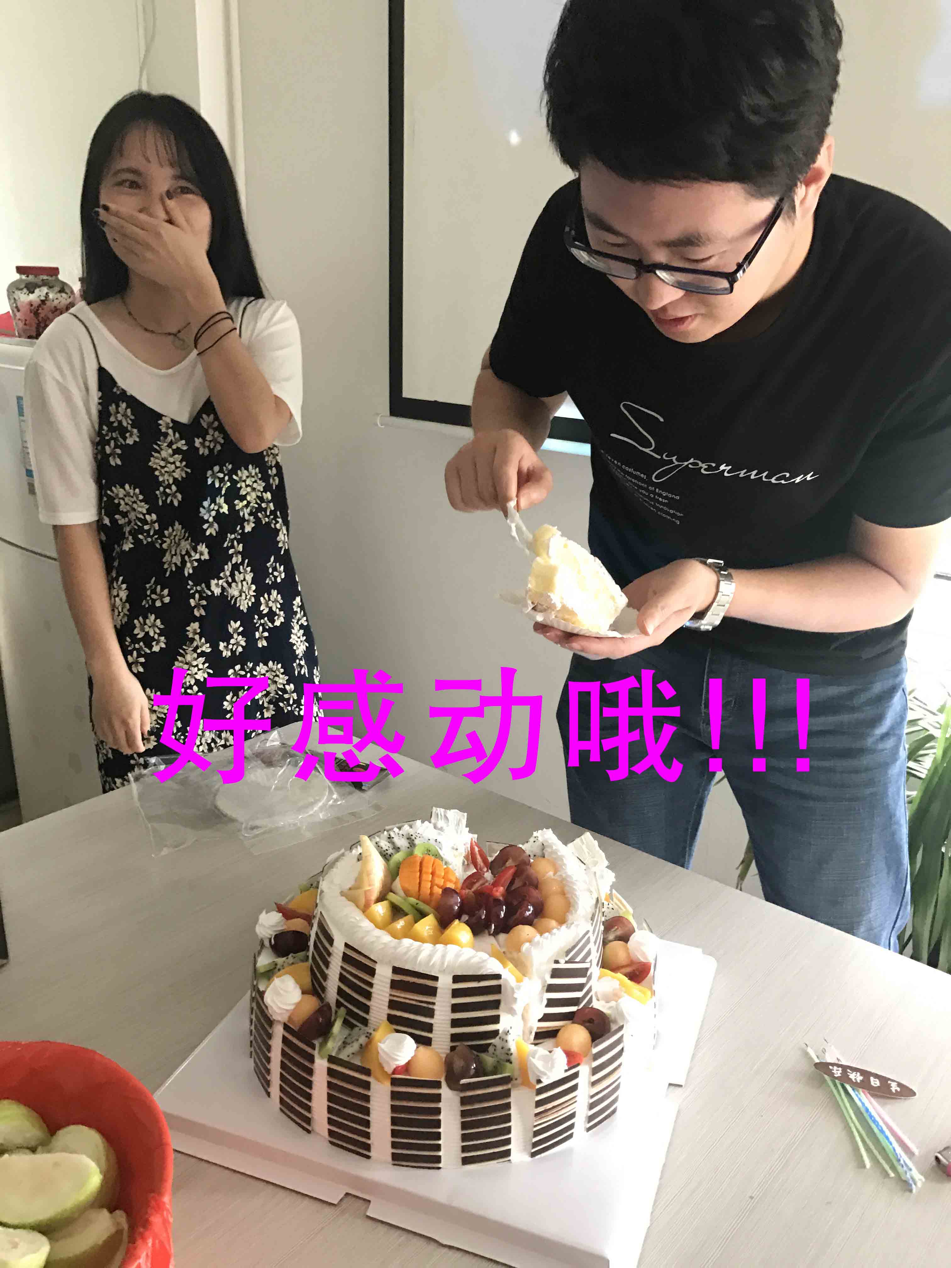 生日狂欢|首创全体同事举杯祝小欢欢生日快乐。(图6) 生日狂欢|首创全体同事举杯祝小欢欢生日快乐。(图6)