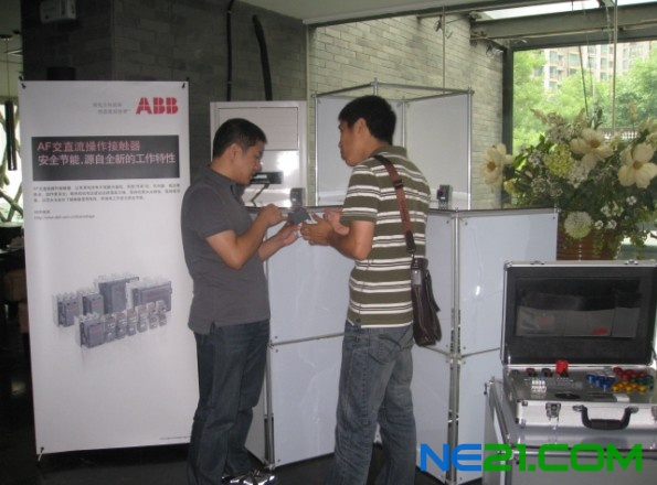 ABB低压太阳能光伏行业研讨会(2012)在全国各地成(图2) ABB低压太阳能光伏行业研讨会(2012)在全国各地成(图2)